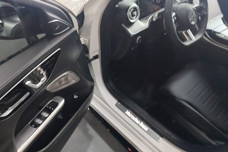 Used Mercedes-Benz C-Class 2024 Facelift C 260 L Night Edition Sport Version Driver Seat