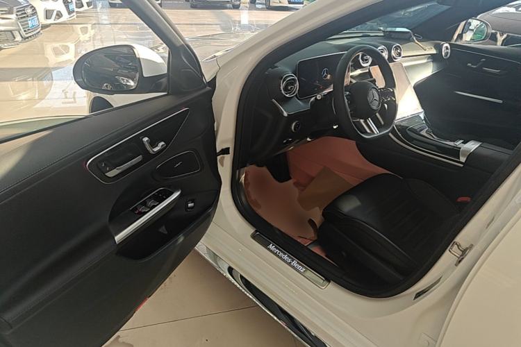 Used Mercedes-Benz C-Class 2024 Restyled C 260 L Sport Edition Driver Seat
