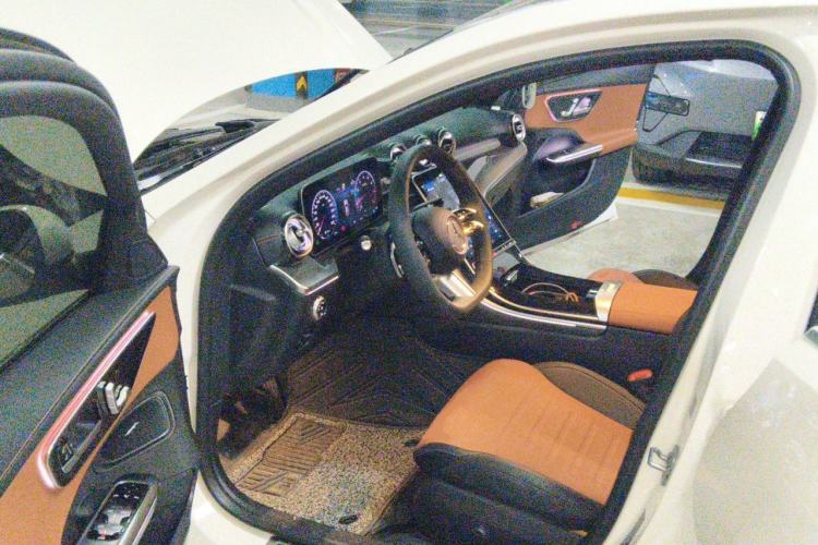 Used Mercedes-Benz C-Class 2024 Restyled C 260 L Sport Edition Driver Seat