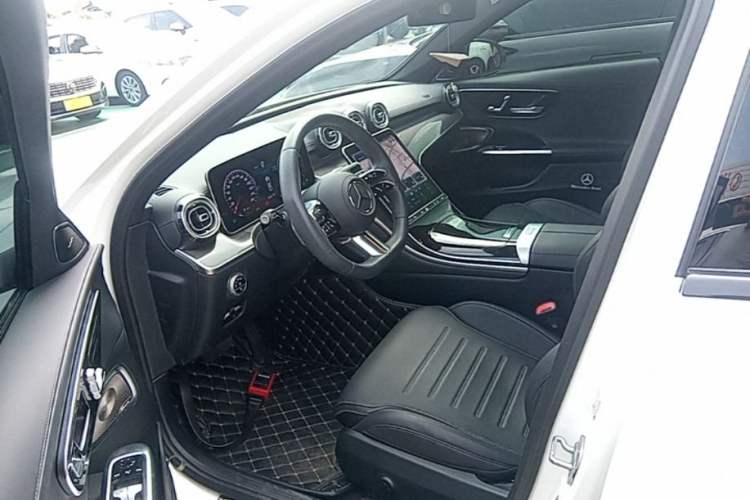Used Mercedes-Benz C-Class 2024 Facelift C 260 L Night Edition Sport Version Driver Seat