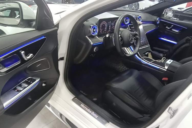Used Mercedes-Benz C-Class 2024 Restyled C 260 L Sport Edition Driver Seat