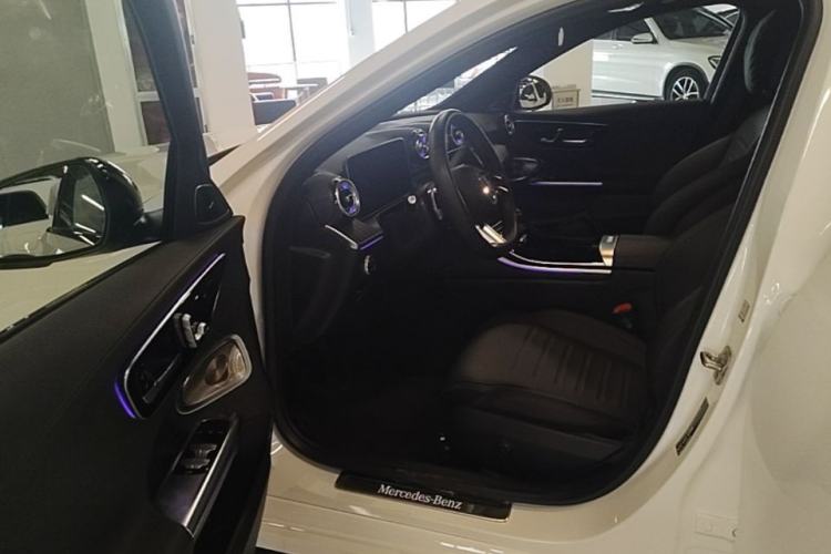 Used Mercedes-Benz C-Class 2024 C 260 L Brilliant Night Sports Edition Driver Seat