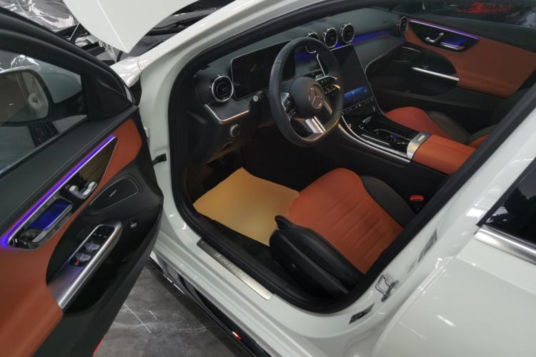 Used Mercedes-Benz C-Class 2024 C 200 L Sport Edition Driver Seat