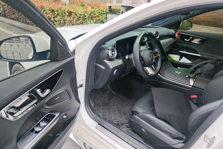 Used Mercedes-Benz C-Class 2024 Restyled C 260 L Sport Edition Driver Seat