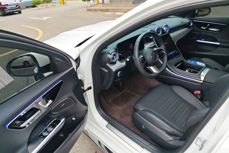 Used Mercedes-Benz C-Class 2024 Restyled C-Class 260 L Sport Edition Driver Seat