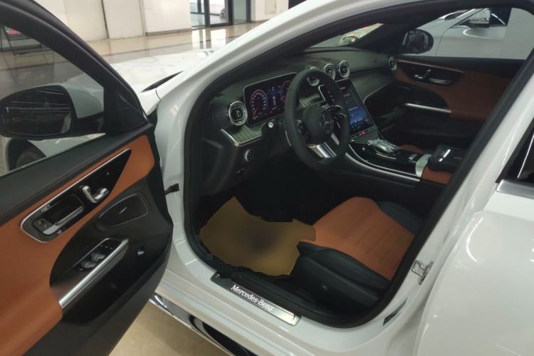 Used Mercedes-Benz C-Class 2024 Restyled C-Class 260 L Sport Edition Driver Seat