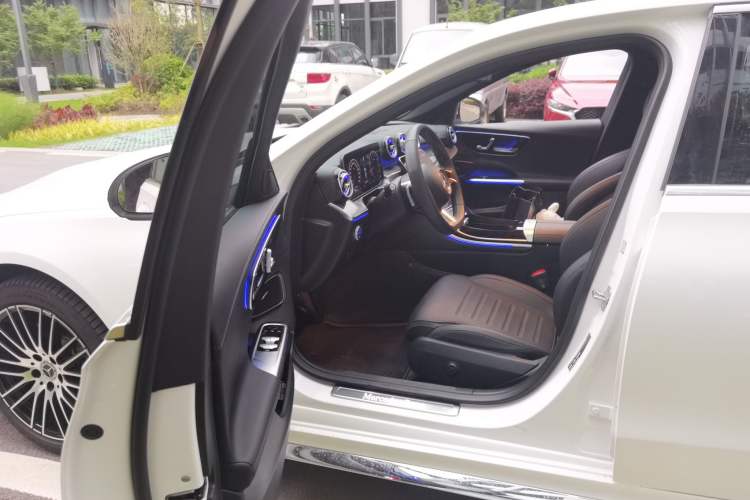 Used Mercedes-Benz C-Class 2024 Second Facelift C 260 L Sport Edition Driver Seat