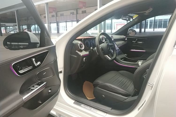 Used Mercedes-Benz C-Class 2024 Restyled C 260 L Sport Edition Driver Seat