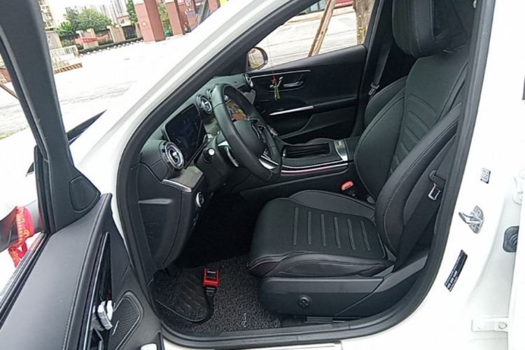 Used Mercedes-Benz C-Class 2024 Restyled C 260 L Sport Edition Driver Seat