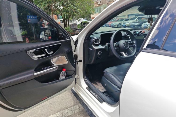 Used Mercedes-Benz C-Class 2024 C 260 L Brilliant Night Sports Edition Driver Seat