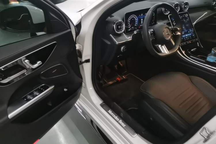 Used Mercedes-Benz C-Class 2024 Second Facelift C 260 L Sport Edition Driver Seat