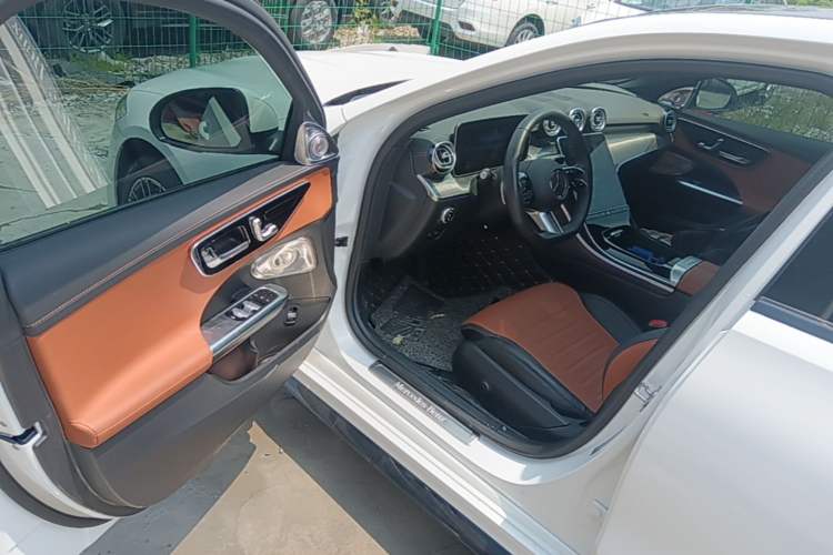 Used Mercedes-Benz C-Class 2024 Restyled C 260 L Sport Edition Driver Seat