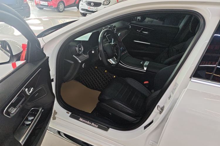 Used Mercedes-Benz C-Class 2024 Restyled C 260 L Sport Edition Driver Seat