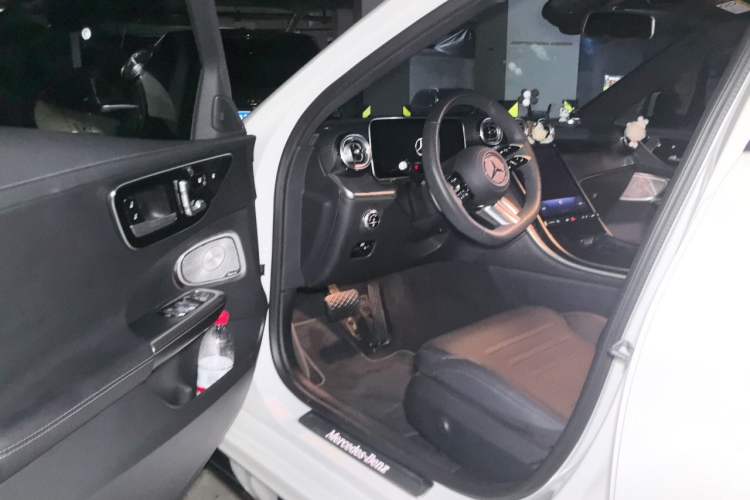 Used Mercedes-Benz C-Class 2024 Restyled C 260 L Sport Edition Driver Seat