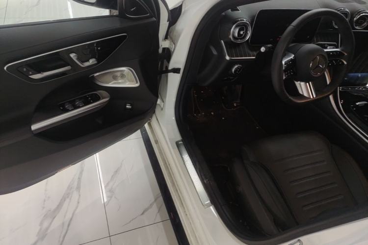 Used Mercedes-Benz C-Class 2024 Facelifted C-Class 260 L Night Edition Sports Version Driver Seat