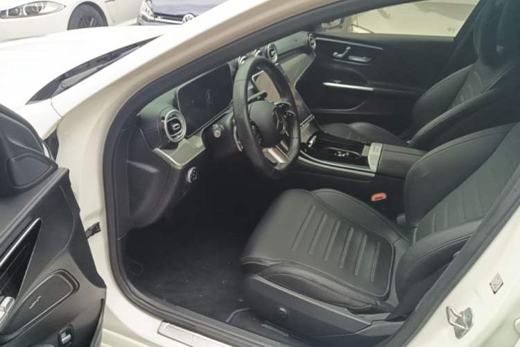 Used Mercedes-Benz C-Class 2024 Restyled C 260 L Sport Edition Driver Seat