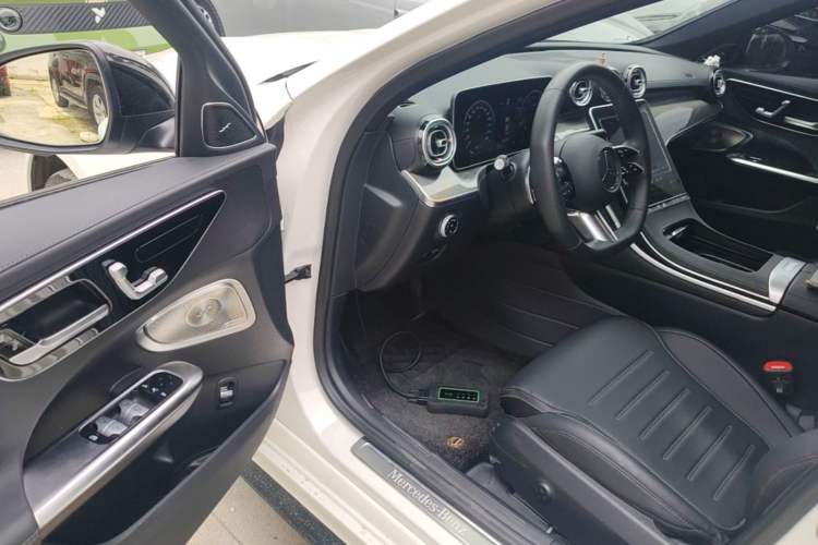 Used Mercedes-Benz C-Class 2024 Facelift C 260 L Night Edition Sport Version Driver Seat