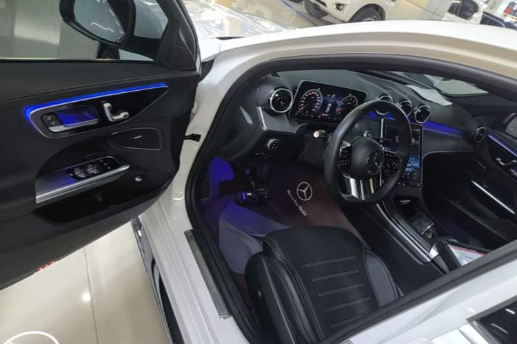 Used Mercedes-Benz C-Class 2024 C 200 L Sport Edition Driver Seat