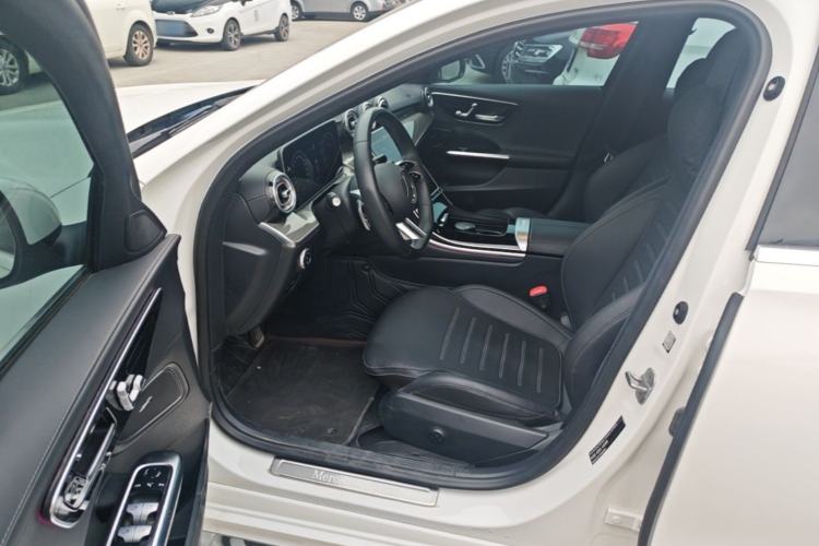 Used Mercedes-Benz C-Class 2024 Restyled C 260 L Sport Edition Driver Seat