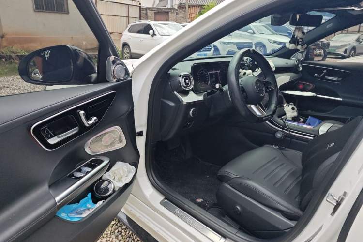 Used Mercedes-Benz C-Class 2024 Facelifted C-Class 260 L Night Edition Sports Version Driver Seat