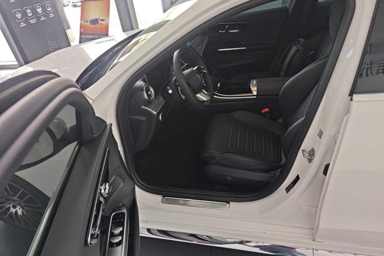 Used Mercedes-Benz C-Class 2024 Restyled C-Class 260 L Sport Edition Driver Seat