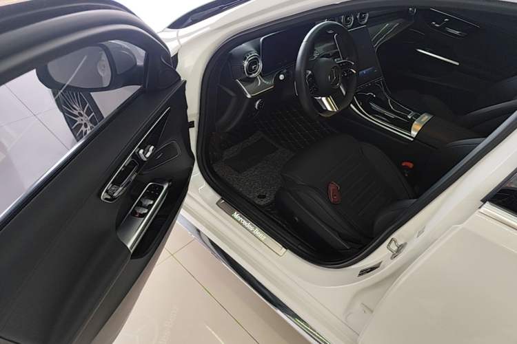 Used Mercedes-Benz C-Class 2024 Restyled C-Class 260 L Sport Edition Driver Seat