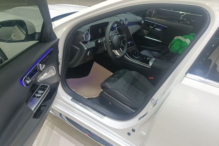 Used Mercedes-Benz C-Class 2024 C 200 L Sport Edition Driver Seat