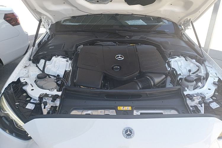 Used Mercedes-Benz C-Class 2024 Facelifted C-Class 260 L Night Edition Sports Version Engine Bay