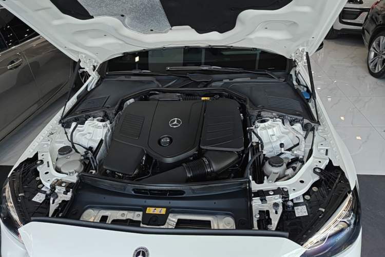 Used Mercedes-Benz C-Class 2024 Second Facelift C 260 L Starry Night Sport Edition Engine Bay