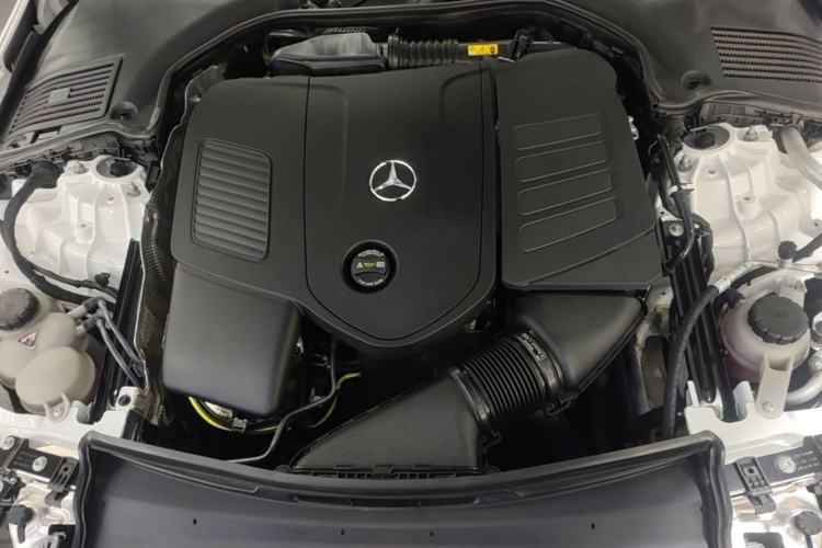 Used Mercedes-Benz C-Class 2024 Facelifted C-Class 260 L Night Edition Sports Version Engine Bay