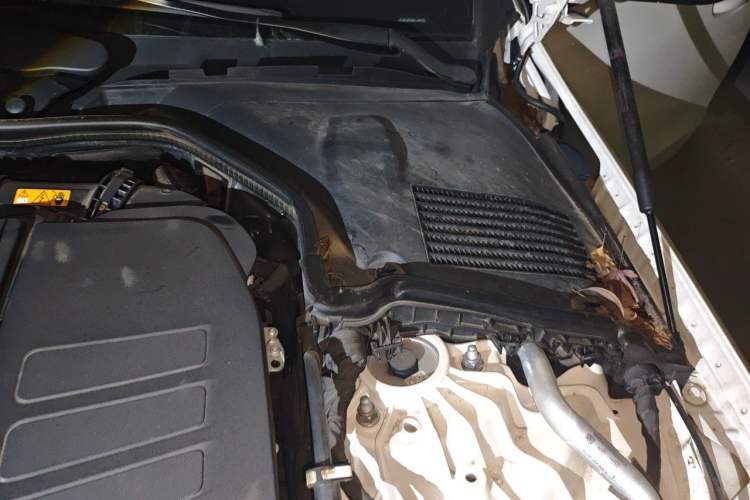Used Mercedes-Benz C-Class 2024 Second Facelift C 260 L Engine Bay Left