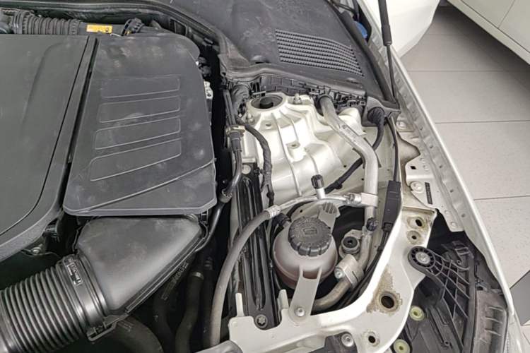 Used Mercedes-Benz C-Class 2024 C 260 L Sport Edition Engine Bay Left