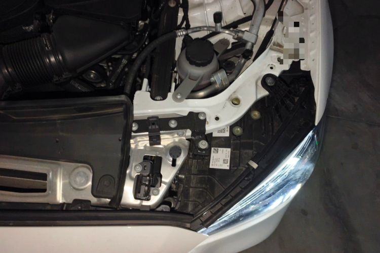 Used Mercedes-Benz C-Class 2024 Second Facelift C 260 L Sport Edition Engine Bay Left