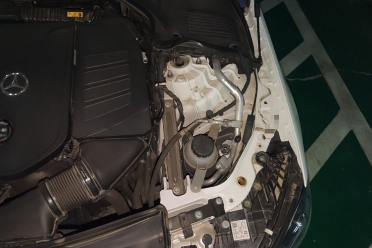 Used Mercedes-Benz C-Class 2024 Facelift C 260 L Engine Bay Left