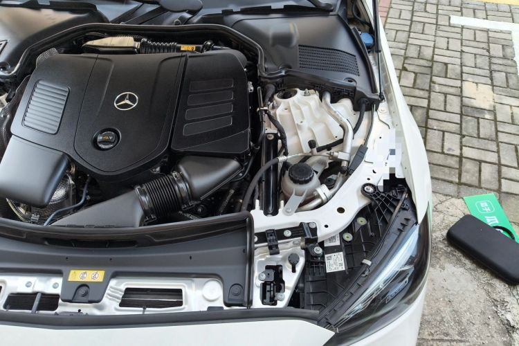 Used Mercedes-Benz C-Class 2024 Second Facelift C 260 L Sport Edition Engine Bay Left