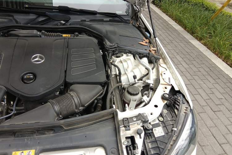 Used Mercedes-Benz C-Class 2024 C 200 L Sport Edition Engine Bay Left