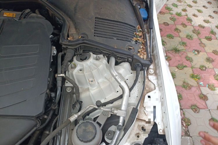 Used Mercedes-Benz C-Class 2024 Restyled C-Class 260 L Sport Edition Engine Bay Left