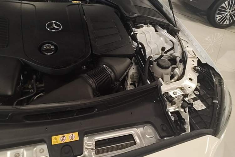 Used Mercedes-Benz C-Class 2024 C 260 L Brilliant Night Sports Edition Engine Bay Left