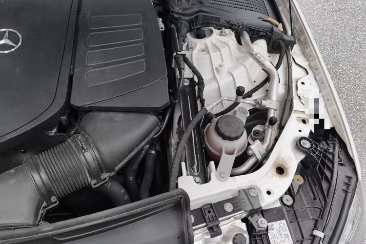 Used Mercedes-Benz C-Class 2024 Facelift C 260 L Engine Bay Left