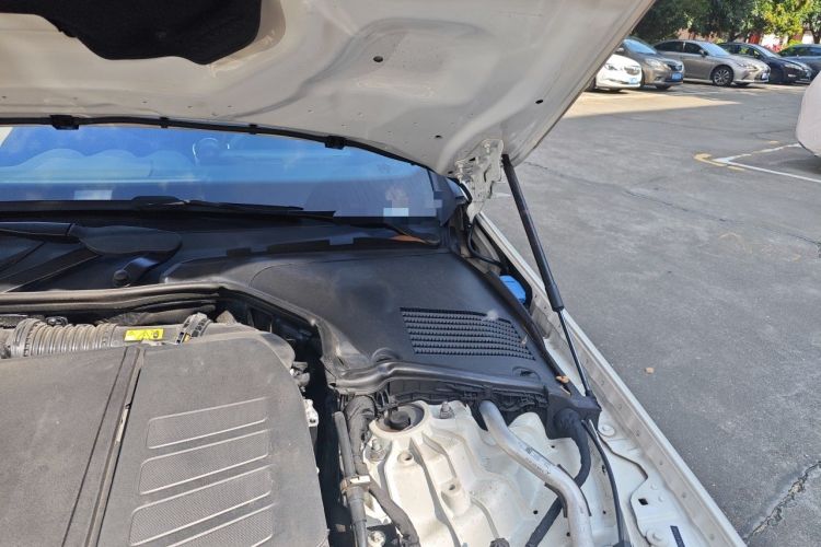 Used Mercedes-Benz C-Class 2024 Second Facelift C 260 L Sport Edition Engine Bay Left