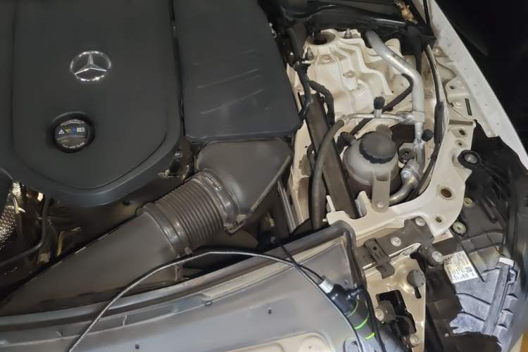 Used Mercedes-Benz C-Class 2024 C 200 L Sport Edition Engine Bay Left