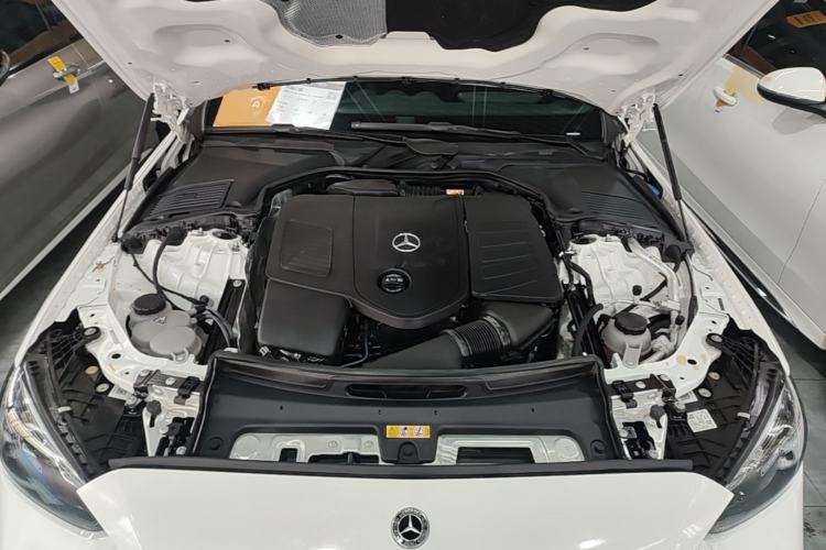 Used Mercedes-Benz C-Class 2024 Facelifted C-Class 260 L Night Edition Sports Version Engine Bay