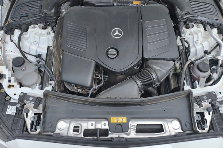 Used Mercedes-Benz C-Class 2024 Second Facelift C 260 L Starry Night Sport Edition Engine Bay