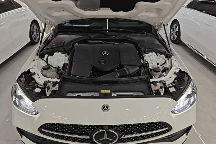 Used Mercedes-Benz C-Class 2024 Facelifted C-Class 260 L Night Edition Sports Version Engine Bay
