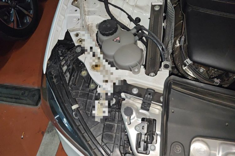 Used Mercedes-Benz C-Class 2024 C 260 L Brilliant Night Sports Edition Engine Bay Right