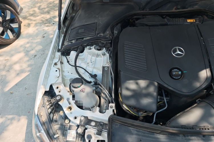 Used Mercedes-Benz C-Class 2024 Facelifted C-Class 260 L Night Edition Sports Version Engine Bay Right