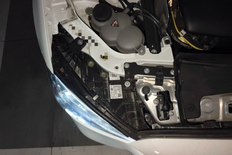 Used Mercedes-Benz C-Class 2024 Second Facelift C 260 L Sport Edition Engine Bay Right
