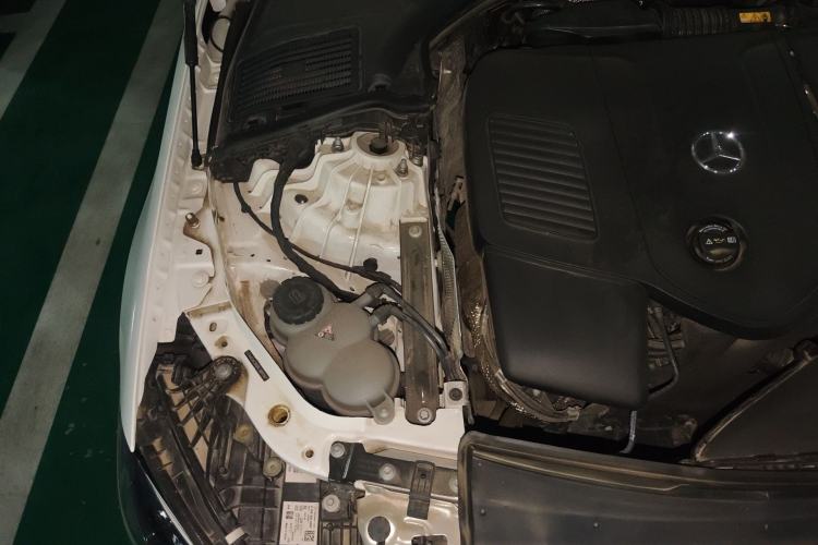 Used Mercedes-Benz C-Class 2024 Facelift C 260 L Engine Bay Right