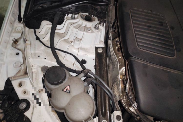 Used Mercedes-Benz C-Class 2024 Second Facelift C 260 L Sport Edition Engine Bay Right