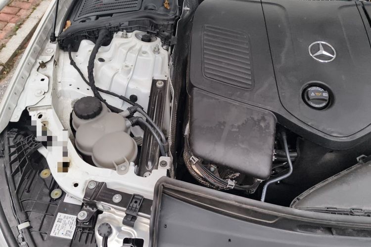 Used Mercedes-Benz C-Class 2024 Facelift C 260 L Engine Bay Right